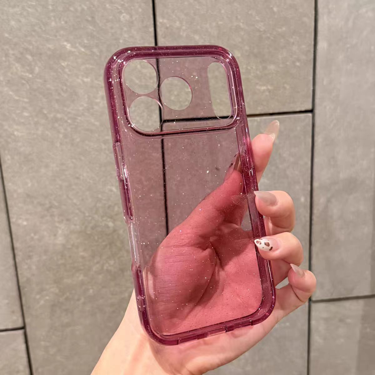 Clear Glitter Phone Case – Everyday Protection with a Subtle Sparkle