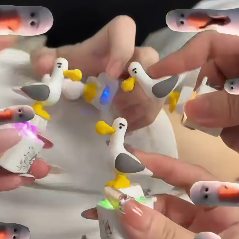 “MINE!” Seagull Sound Keychain with LED Light – Funny Press-Button Fidget Gift